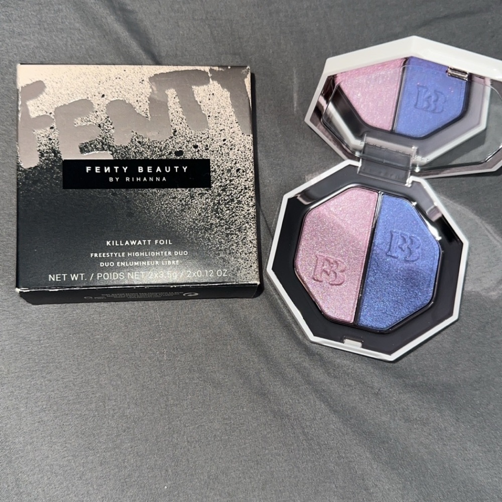 Fenty Beauty highlighter duo